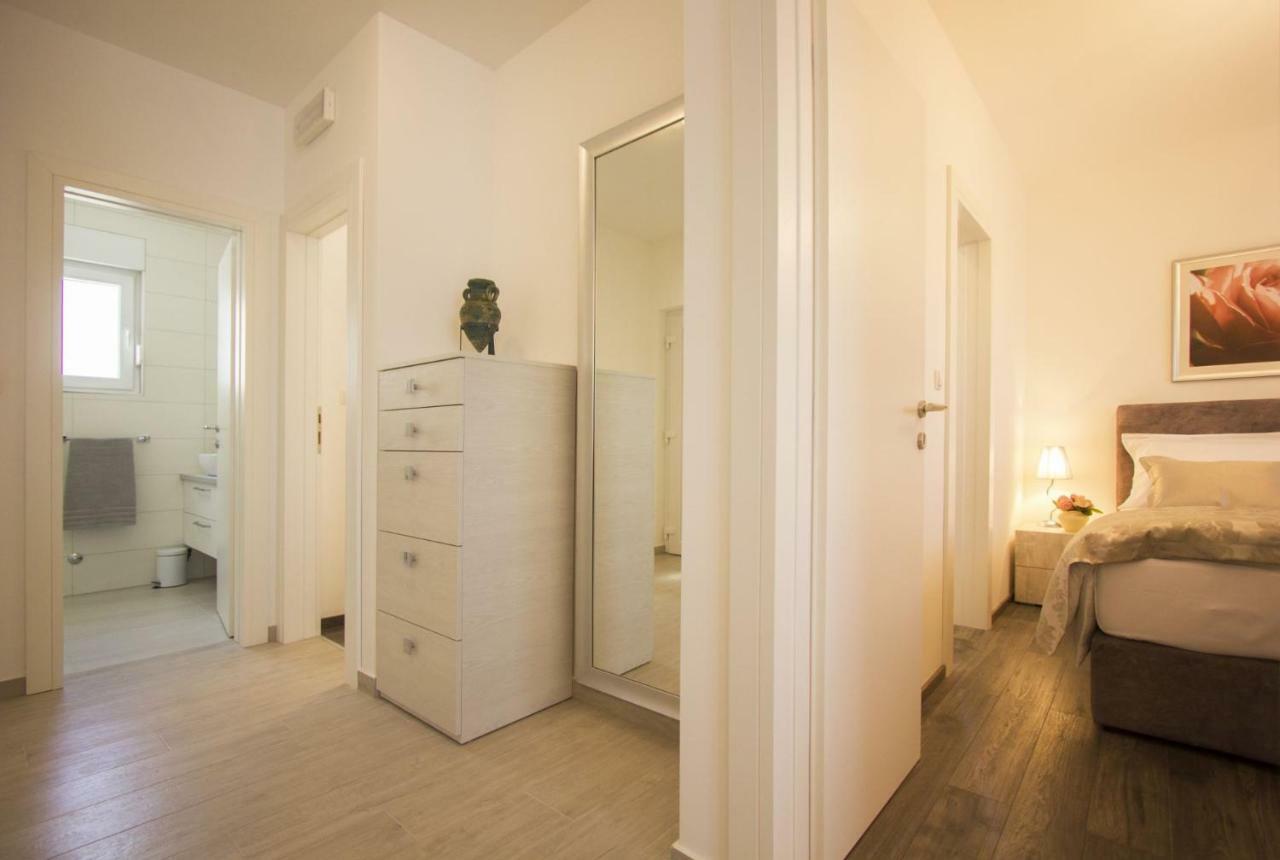 Paradise Lux Apartment Trogir Exterior photo